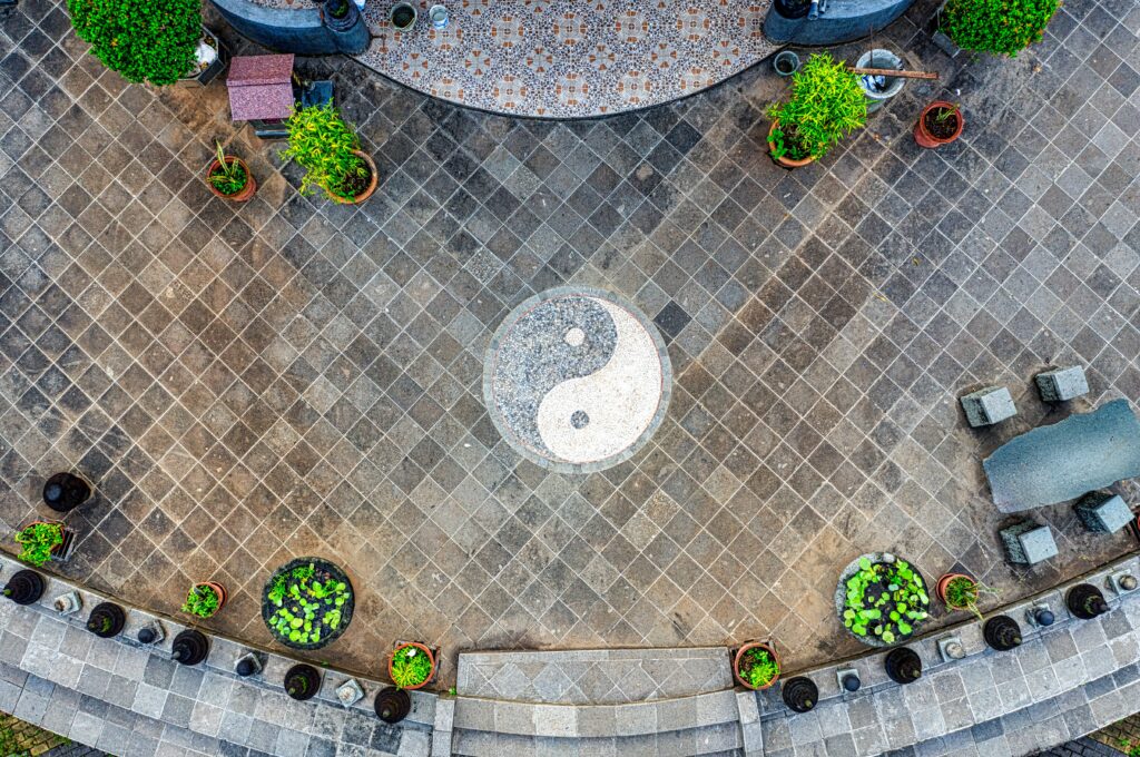 yoga yin yang